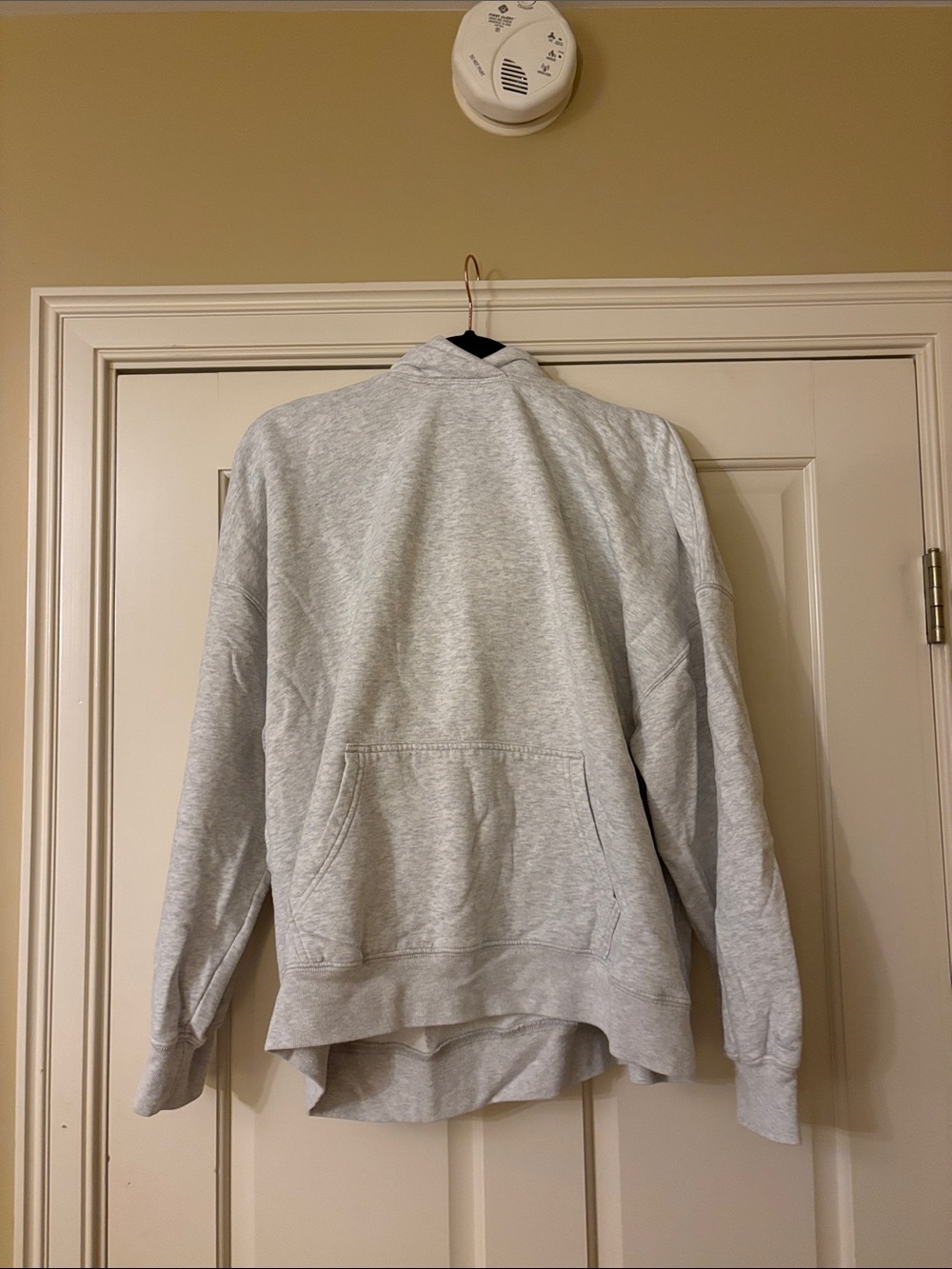 Hollister Light Gray Women's Pullover Hoodie